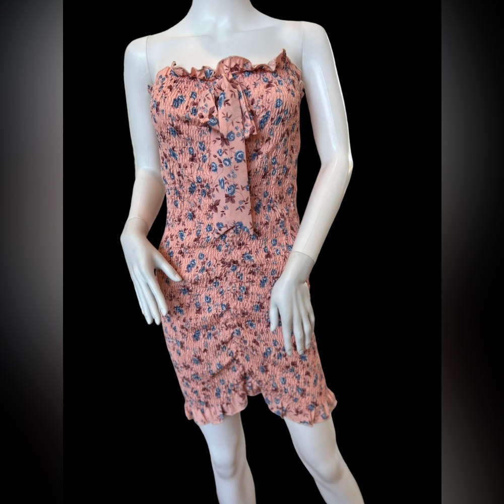 Cider NWT Pink Floral Strapless Mini Dress